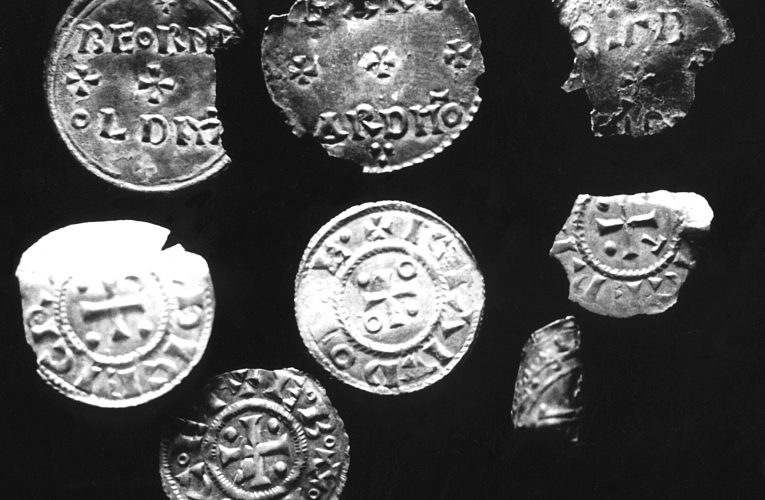 Tiền xu bạc – tìm thấy kho tiền xu lên đến 1200 năm tuổi tại Ba Lan